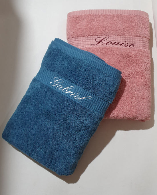 Serviettes de toilette personnalisées avec prénoms brodés