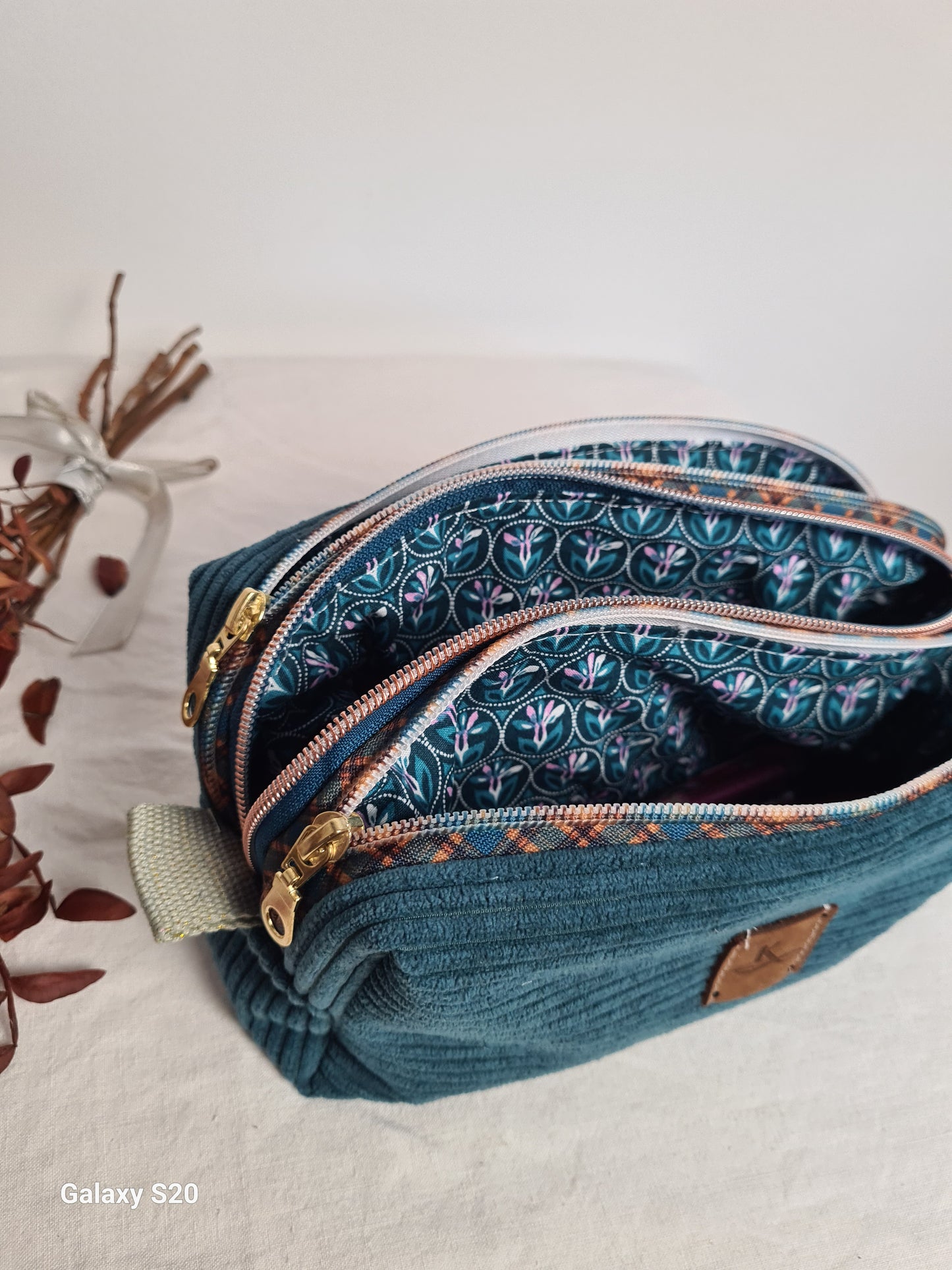Lucy - Trousse à 3 compartiments faite main
